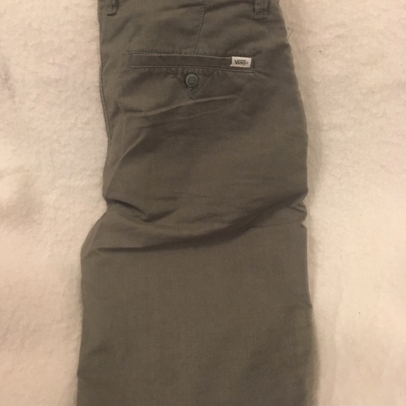 Men’s Vans shorts - Picture 3 of 4